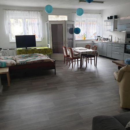 Einraum-Ferienwohnung 46M2 Eisenhuettenstadt-Diehlo المظهر الخارجي الصورة