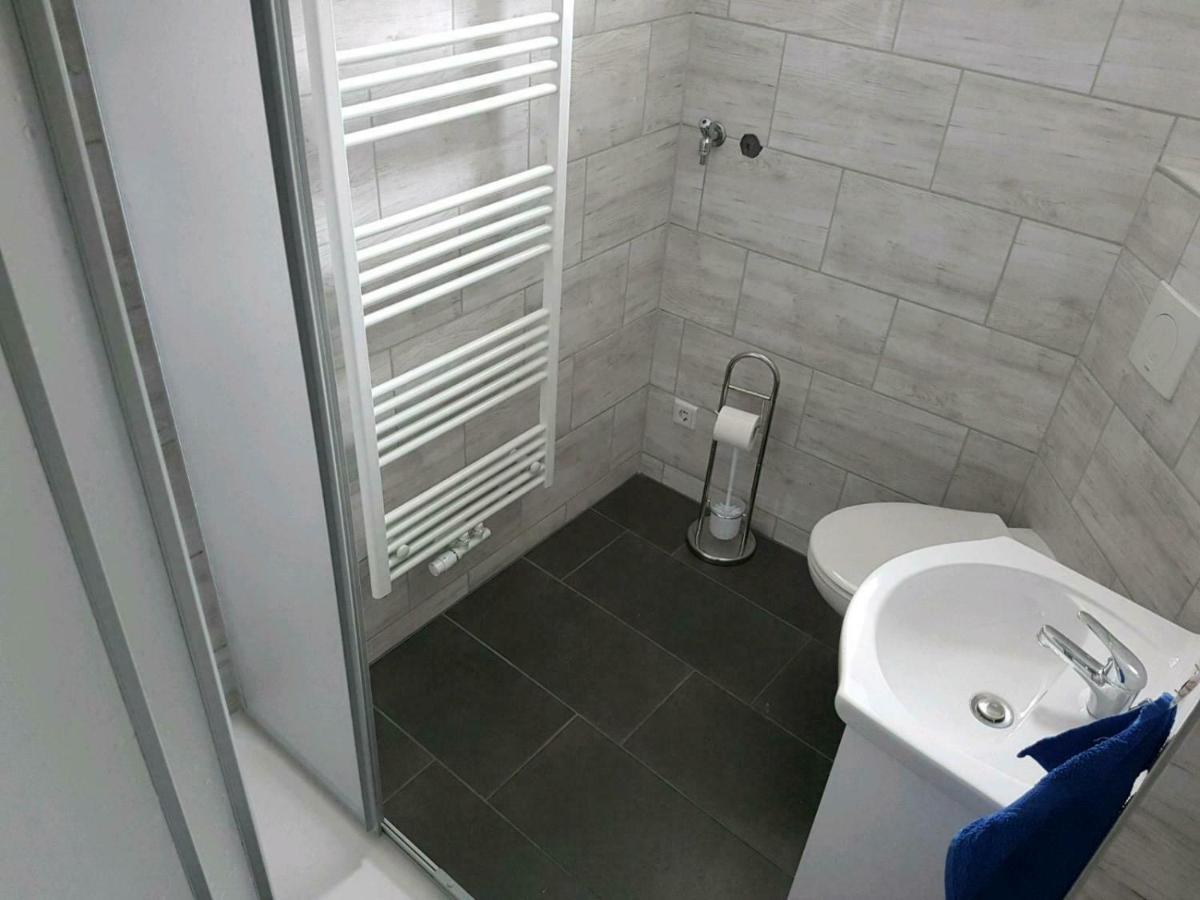 Einraum-Ferienwohnung 46M2 Eisenhuettenstadt-Diehlo المظهر الخارجي الصورة
